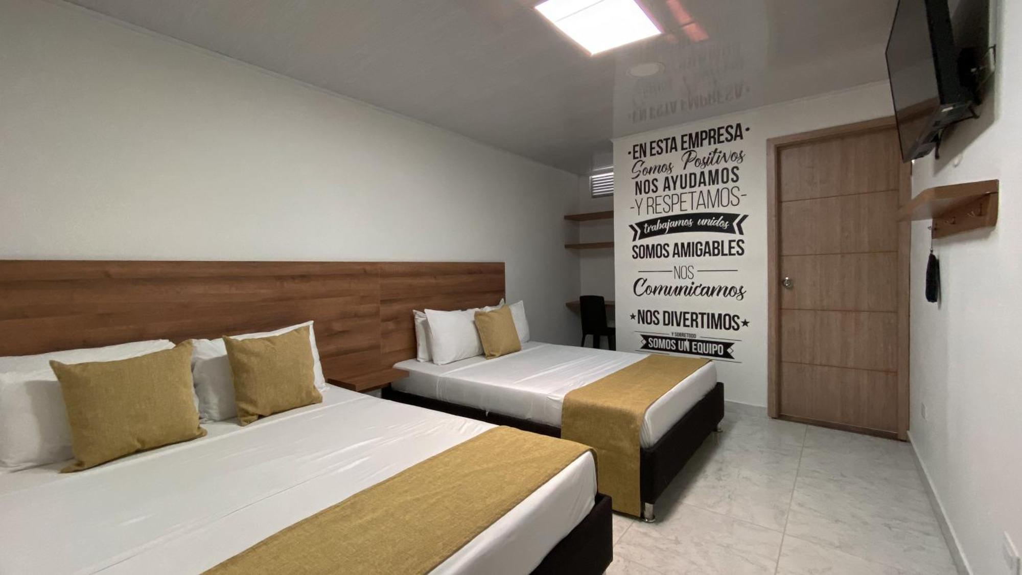 מניזאלס Casa Mama Hotel מראה חיצוני תמונה